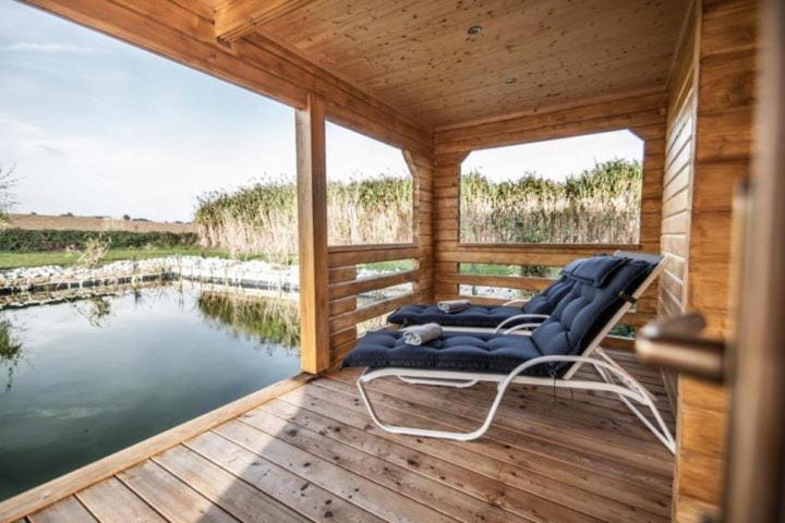 Traumhaftes Ferienhaus mit Sauna & Schwimmteich House in Straubing-Bogen