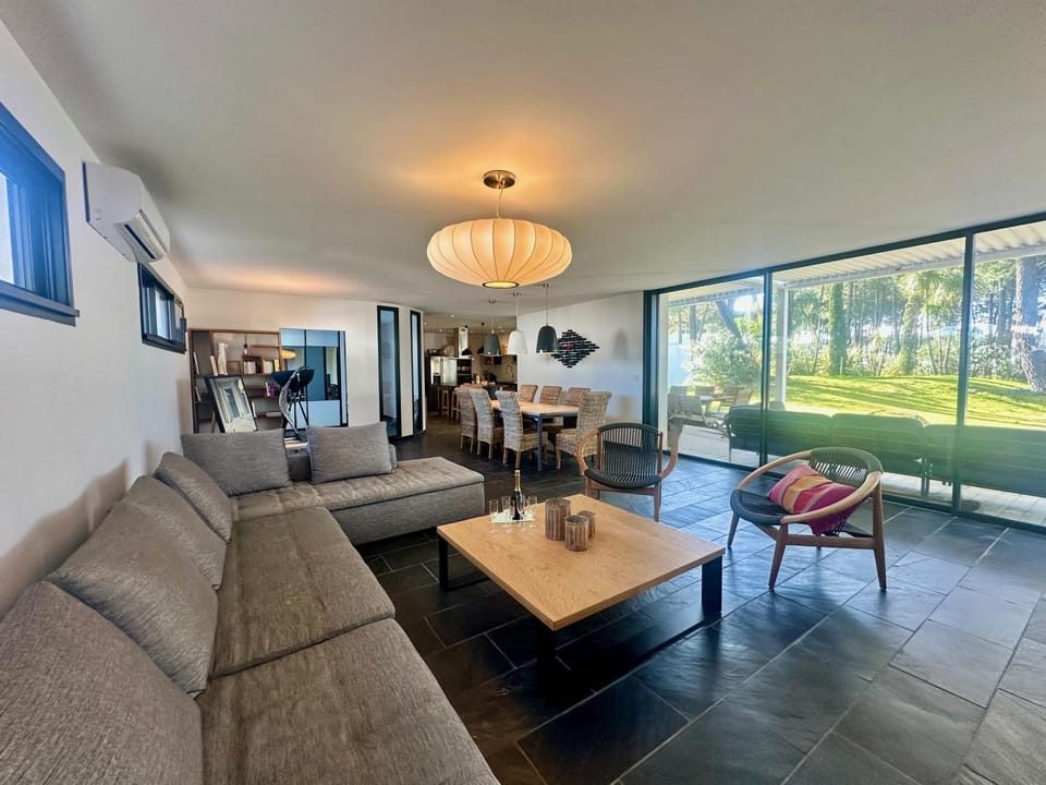 Living room, Garden view, Pool view