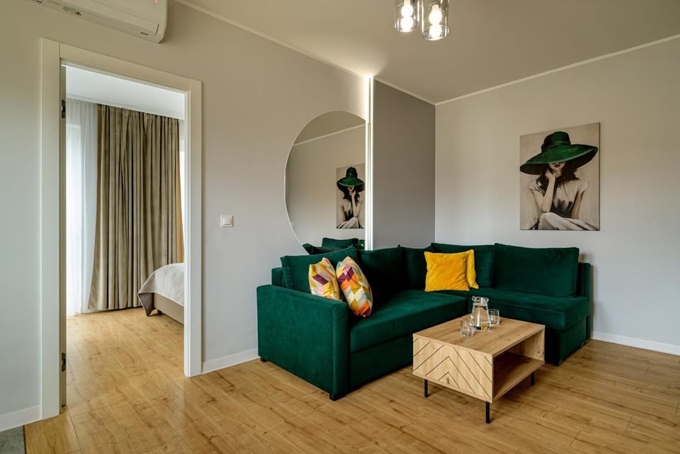 Living room, Bedroom