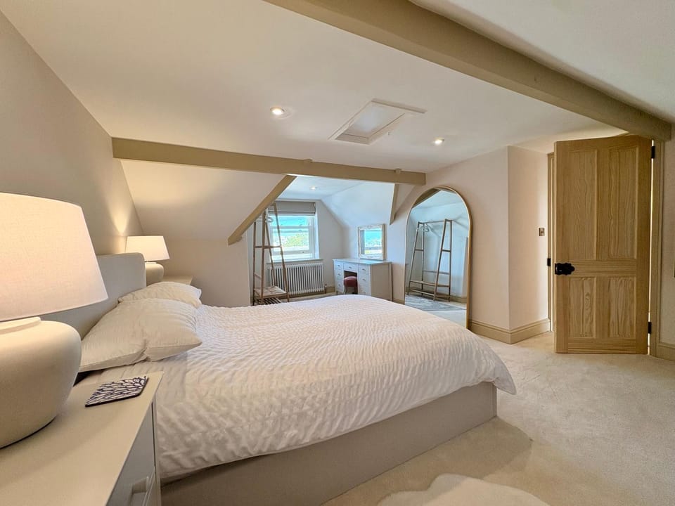 Newly renovated Edwardian home minutes from the beach House in Bude