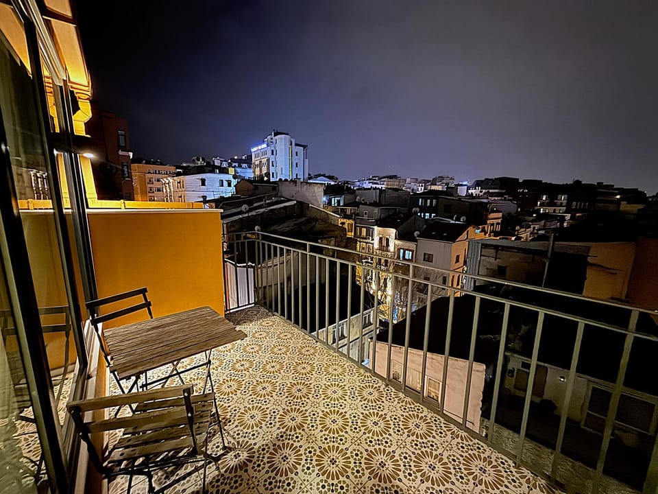 Property building, Patio, Night, View (from property/room), Balcony/Terrace, City view