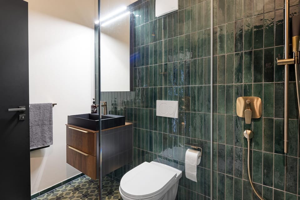 Shower, Toilet, Bathroom