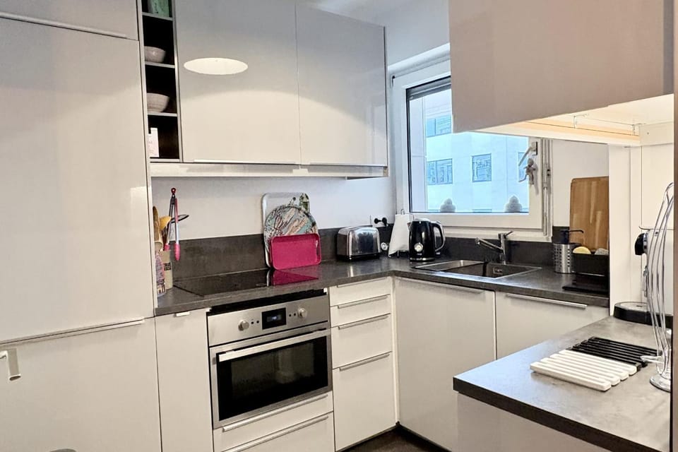 Bright living room in Levallois-Perret Apartment in Levallois-Perret