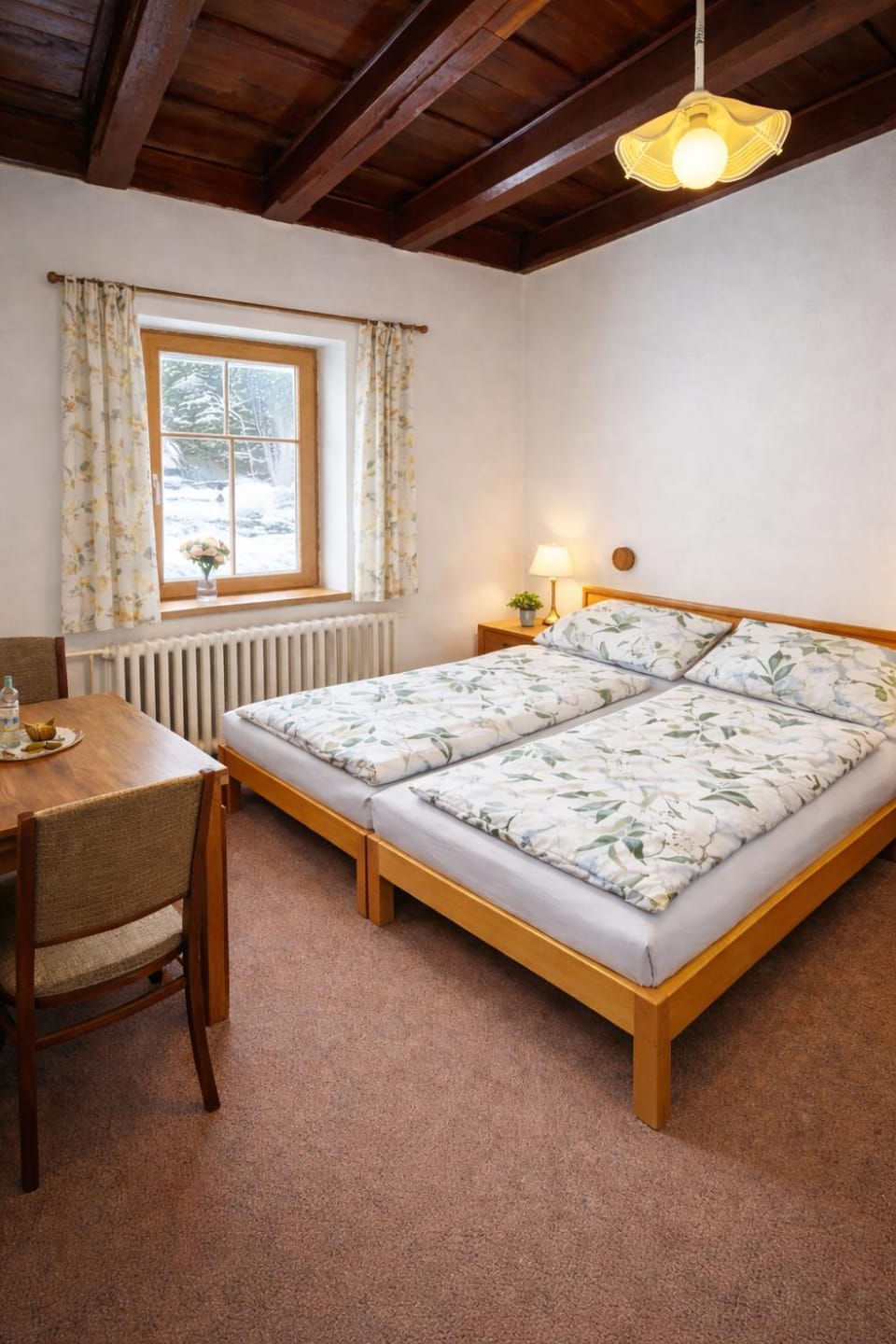 Bed, Photo of the whole room, Bedroom, internet