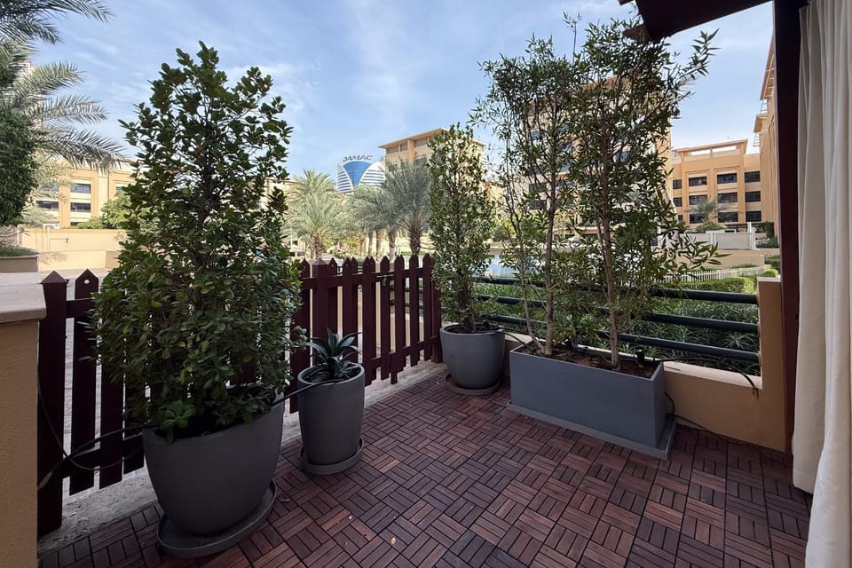 Spacious 3BR with Large Terrace Apartment in Dubai
