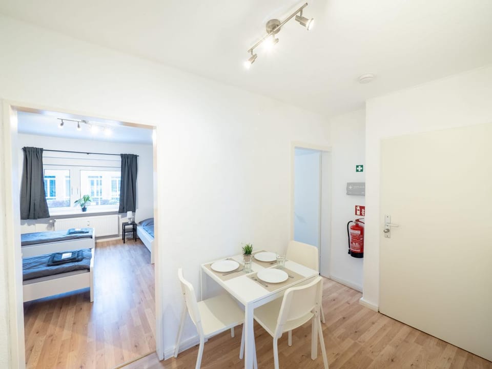 Monteurwohnung-fuer-5-Personen-1-OG-5-Betten-in-Schwarzenbek-SKGE0901 Apartment in Schleswig-Holstein