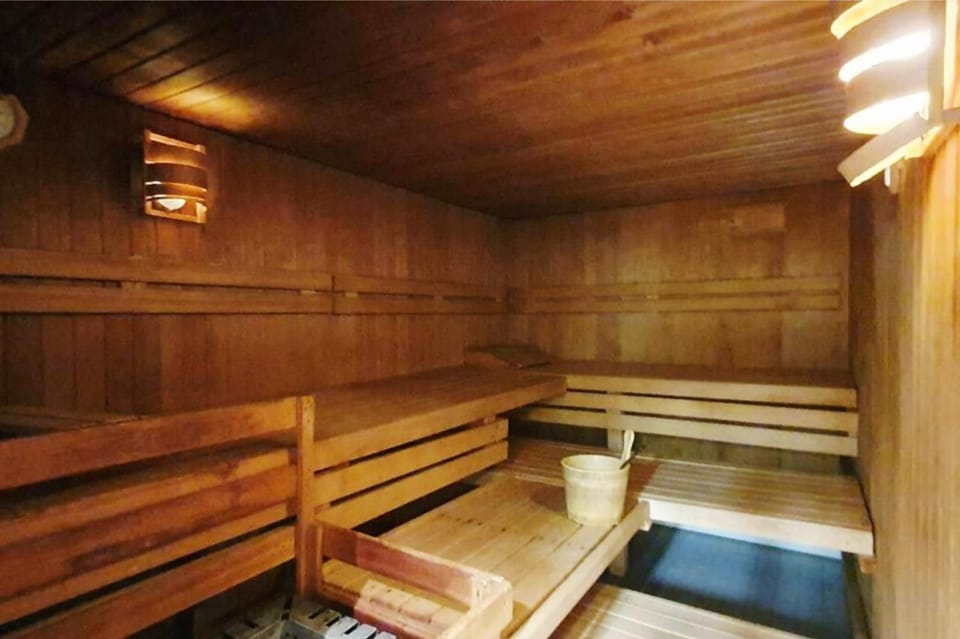 Renovated, swimming pool, sauna, forest, children room, free parking Apartment in Baden-Württemberg
