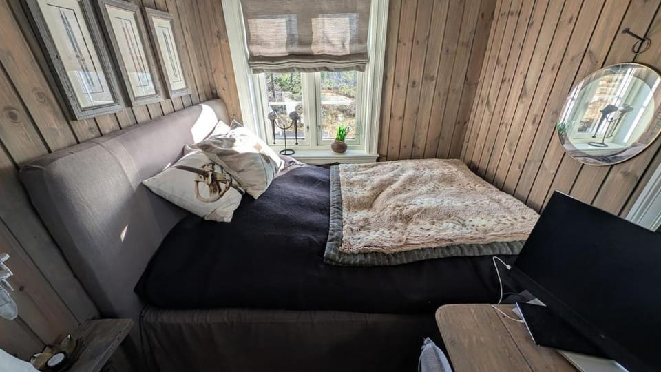 Fjellhytte med boblebad og utsikt på Blefjell House in Viken, Norway