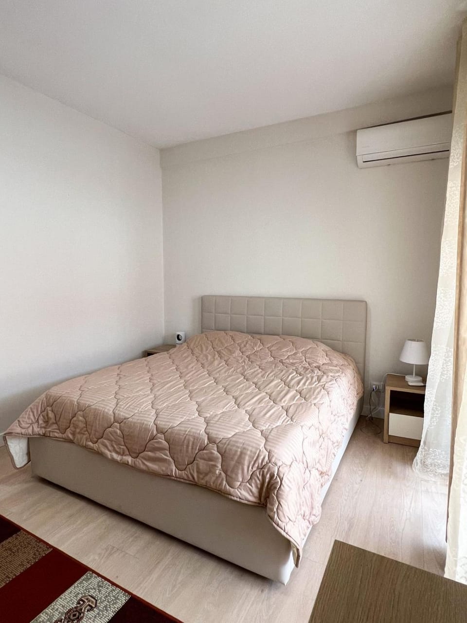 Bed, Photo of the whole room, Bedroom, air conditioner