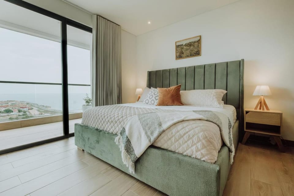 Walk to Old City Pool Ocean View 1BR King Bed House in Cartagena
