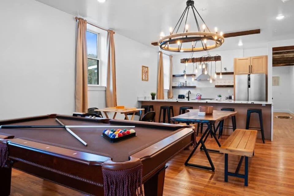 Summit Haus Cozy Getaway in the Poconos Apartment in Coolbaugh Township