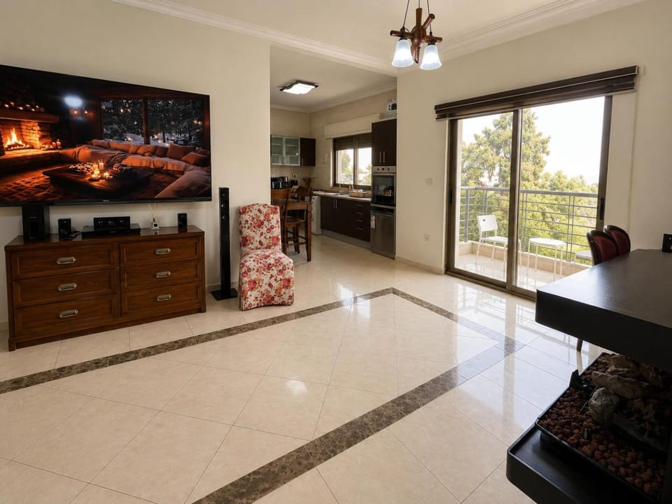 Communal lounge/ TV room, TV and multimedia, Kitchen or kitchenette, Living room, Seating area, Dining area, Evening entertainment, fireplace
