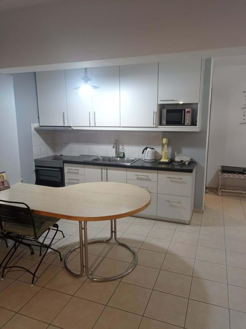 Kitchen or kitchenette, kitchen