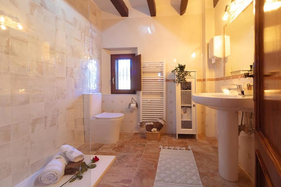 Masía con encanto para parar y desconectar Villa in Alt Penedès