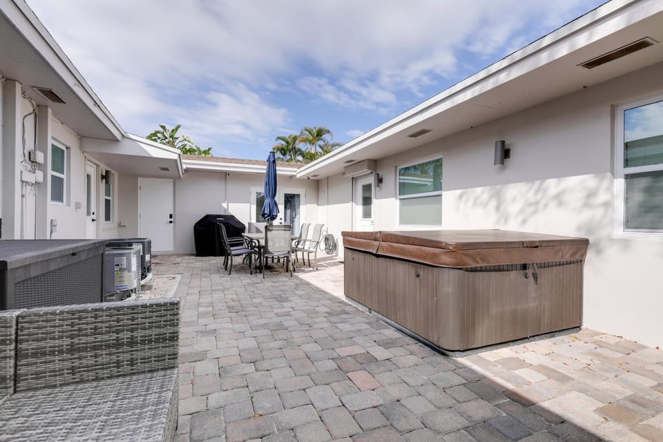 North Palm Beach Oasis w/ Hot Tub - 2 Mi to Ocean! House in North Palm Beach