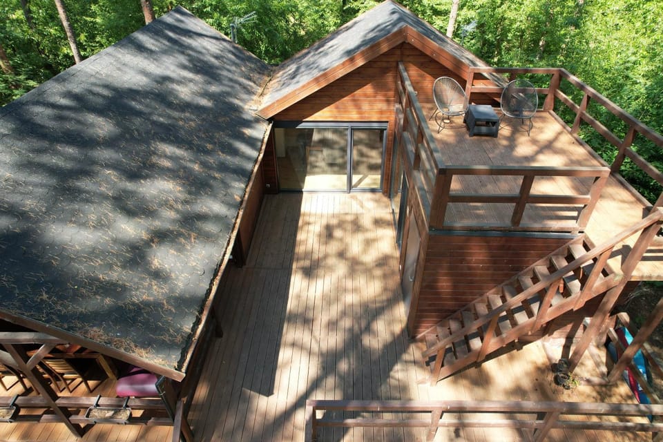 Property building, Day, Natural landscape