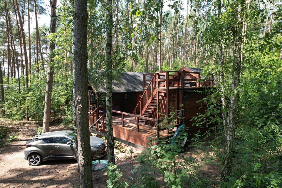 Property building, Natural landscape, Garden view, Parking