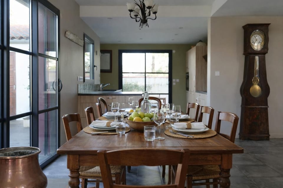 grande maison jardin clos 8 personnes House in Olonne-sur-Mer