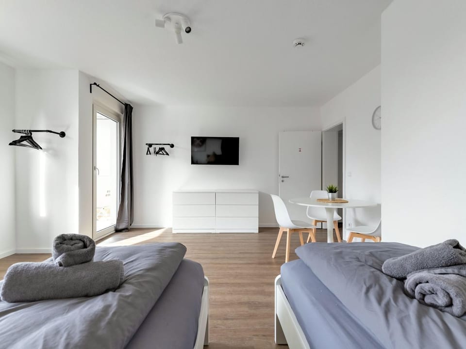 BudgetRoom 3 Betten Küche Bad Studio Apartment in Herne