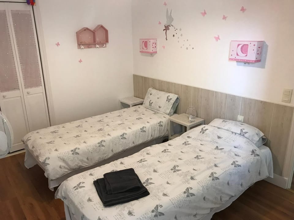 Property building, Living room, Bedroom
