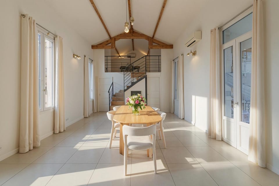 FRGK Spacious 100 sqm Loft with Terrace 2 Ensuite Apartment in Cannes