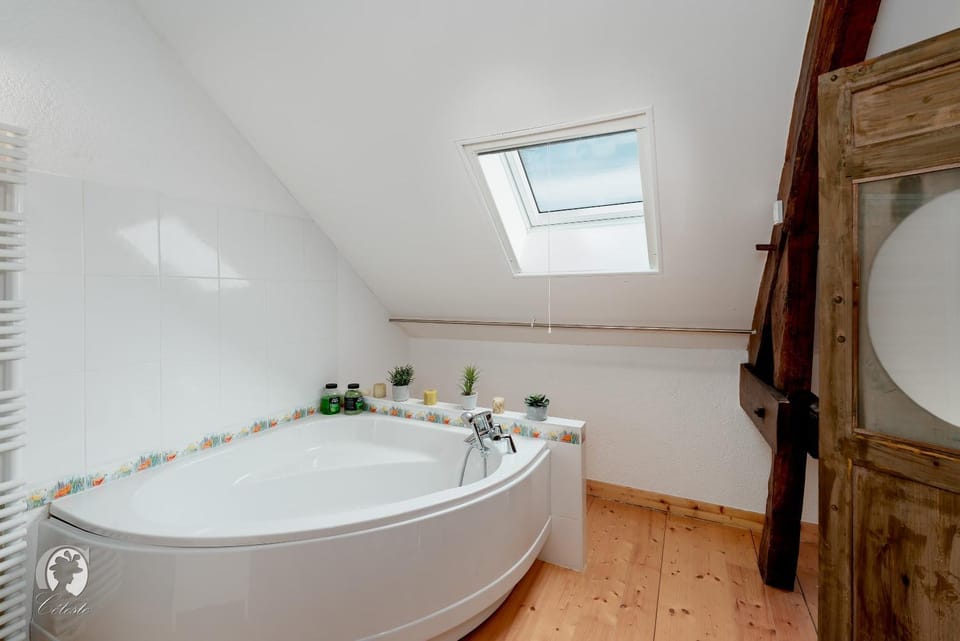 Bathroom, Bath