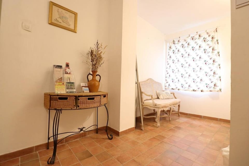 Bedroom, storage