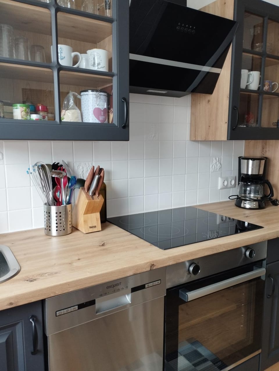 Kitchen or kitchenette, stove