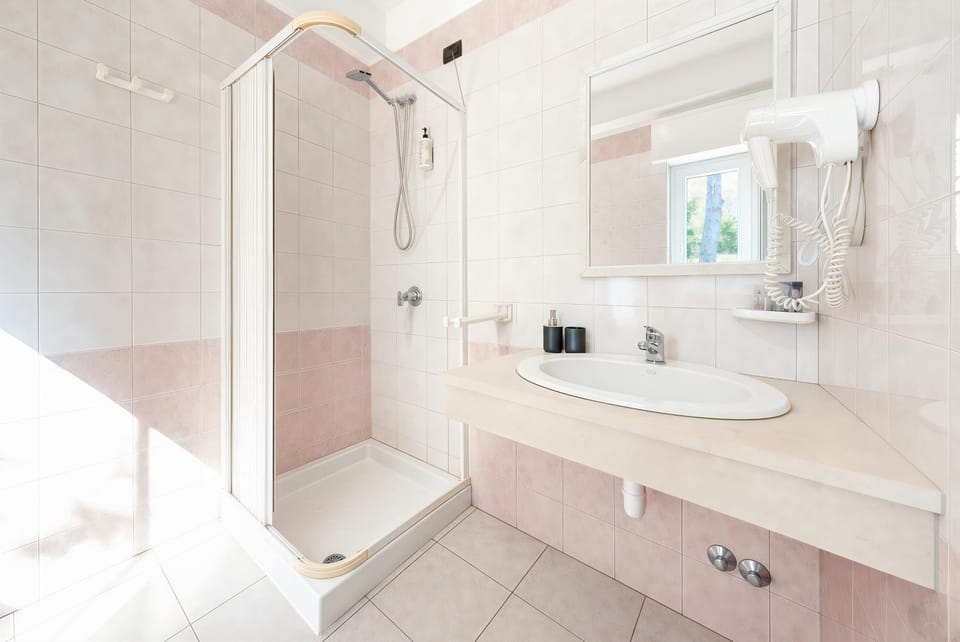 Bathroom, Living room