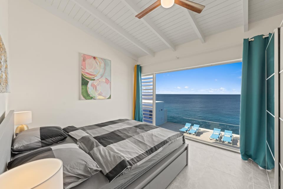 Bed, View (from property/room), Bedroom, Sea view