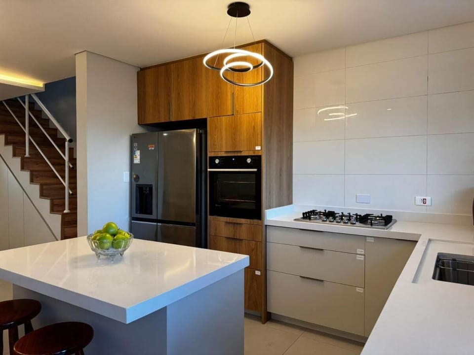 Kitchen or kitchenette, Dining area, dishwasher, oven, pet friendly, stove