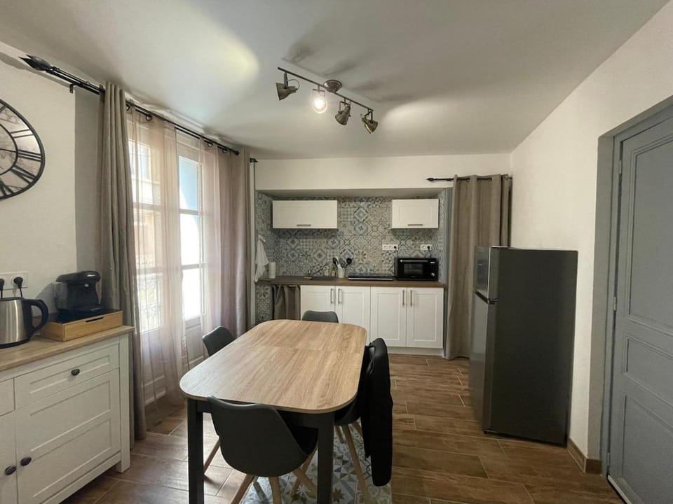 Beziers, appartement à 5 mn des Allées Paul Riquet - 2 chambres Apartment in Béziers