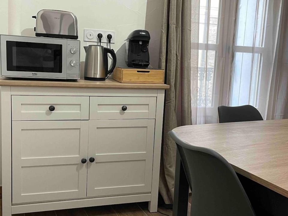 Beziers, appartement à 5 mn des Allées Paul Riquet - 2 chambres Apartment in Béziers