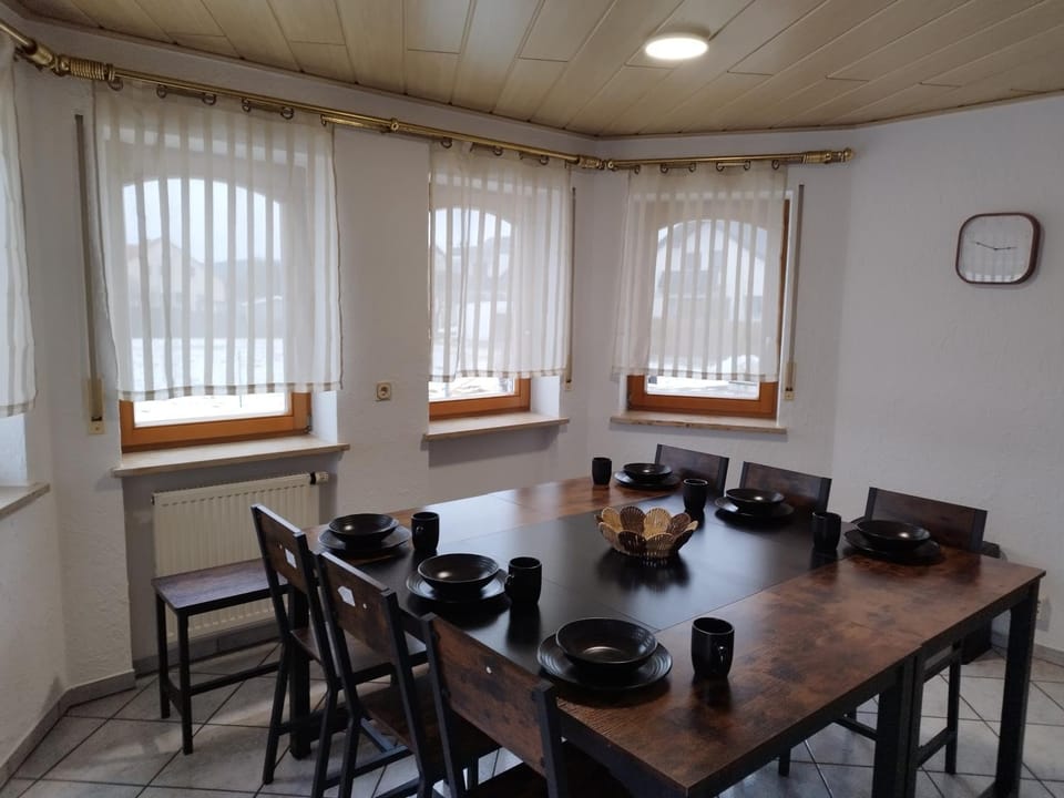 Dining area, Food, Food