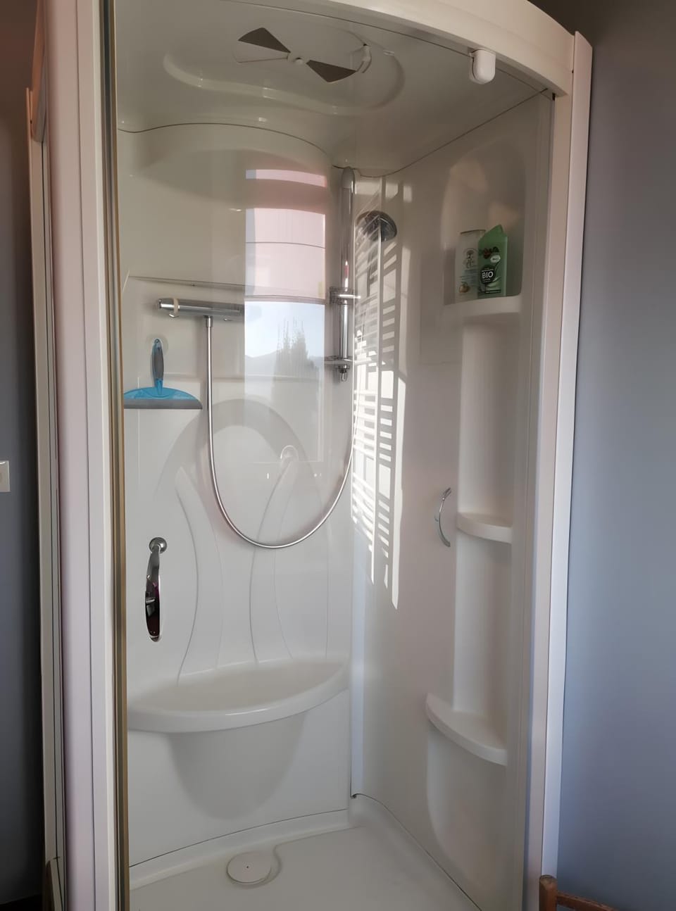 Bathroom, Living room