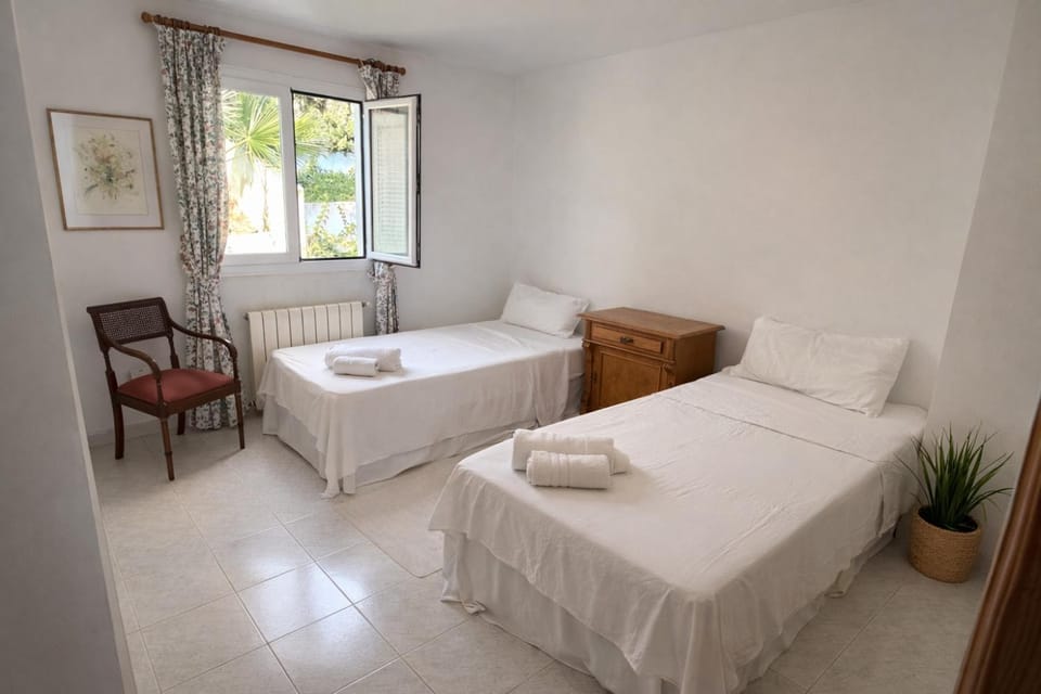 Bedroom, Garden view, Garden view