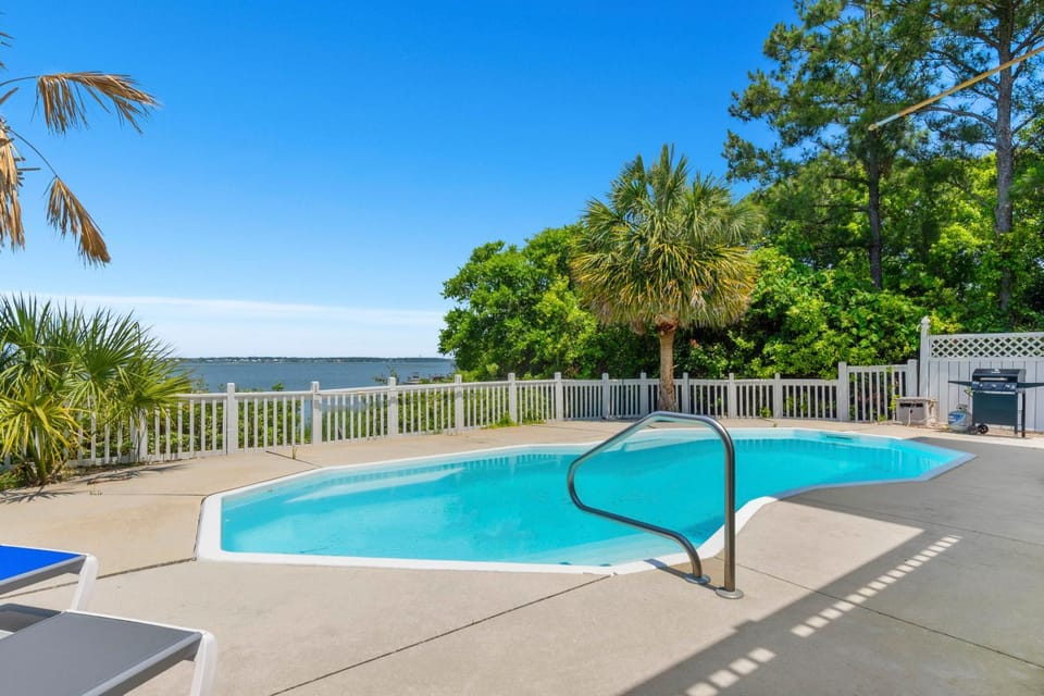 Sound Escape House in Emerald Isle
