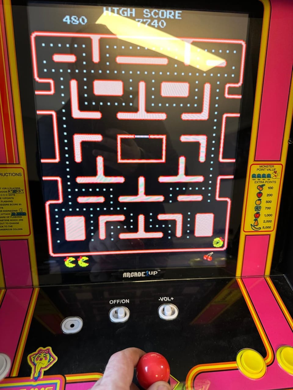 PAC-MAN CAVE, 3-bedroom apartment Apartment in Boston