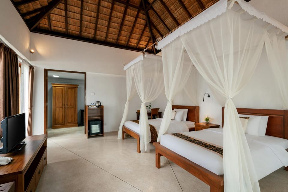 Bed, TV and multimedia, Coffee/tea facilities, Photo of the whole room, Bedroom, minibar, air conditioner