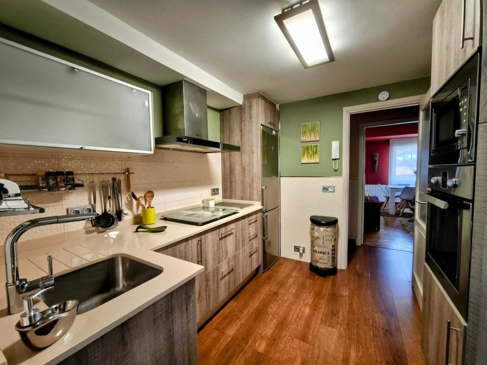 piso céntrico y muy luminoso 1C Apartment in Santiago de Compostela