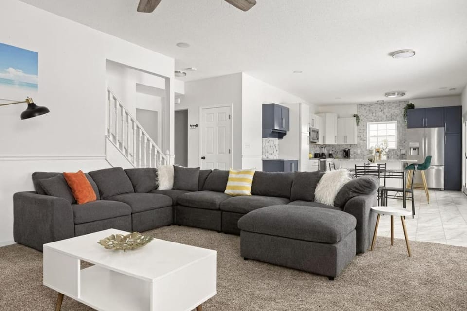 Living room, Seating area, fireplace