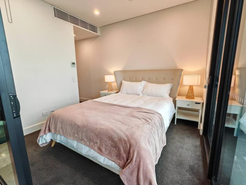 High level magnificent view APT in Olympic Park Apartment in Sydney
