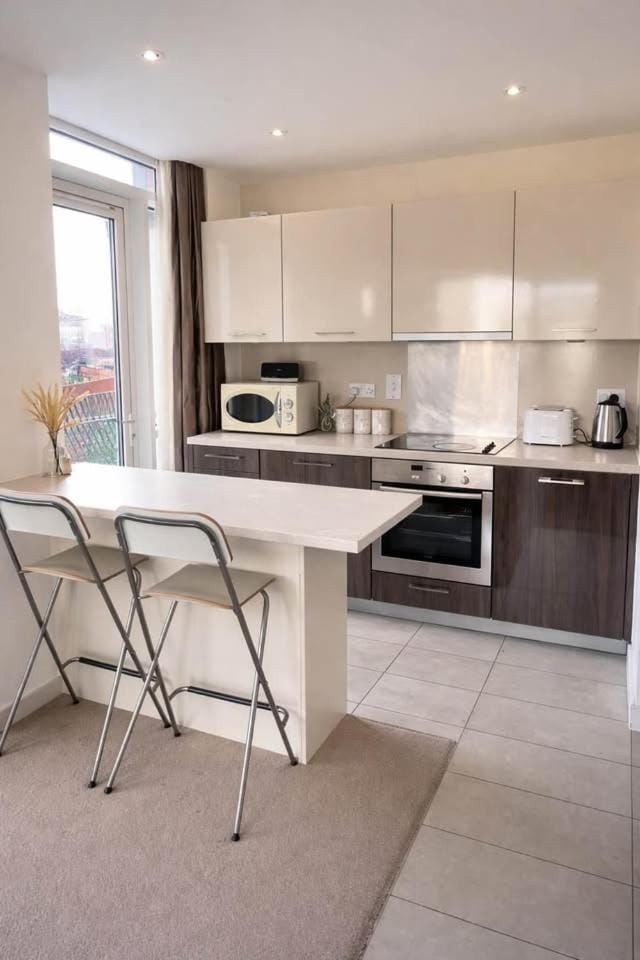 Bluebird Suites The Carmen Apartment in Salford