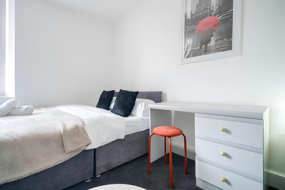 Bed, Bedroom