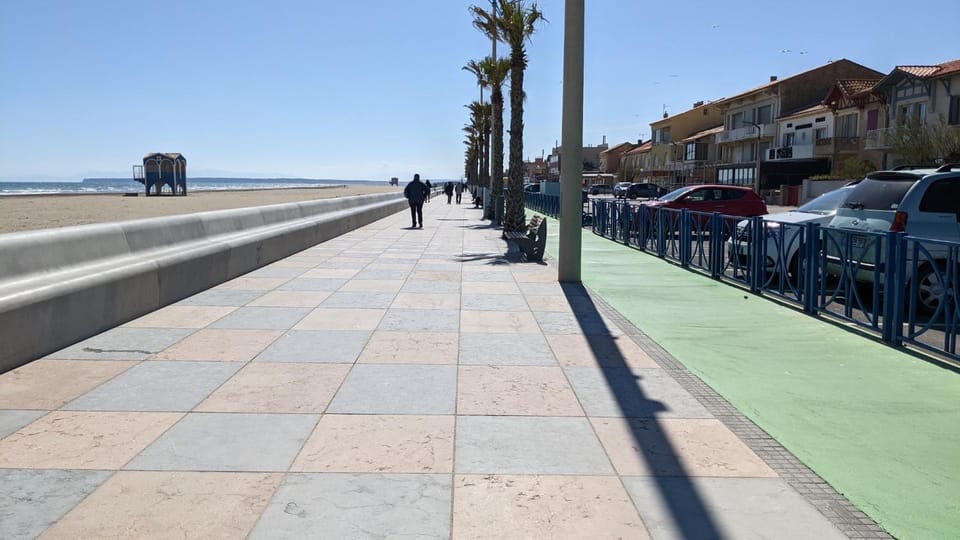 Port La Nouvelle T2 rez de chaussée idéal pour 4 personnes Apartment in Port-la-Nouvelle