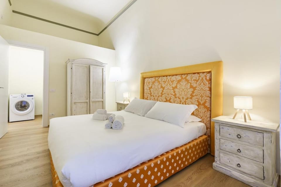Michelangelo Elegant Homes in Santa Croce Apartment in Florence