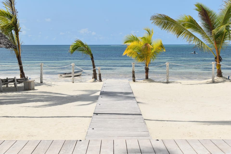 Nearby landmark, Day, Natural landscape, Beach, Sea view, sunbed