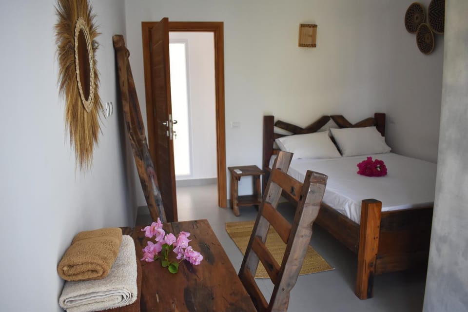 Toilet, Bed, Day, Natural landscape, View (from property/room), Decorative detail, Decorative detail, Bedroom, Sea view, towels, towels, wardrobe, air conditioner, air conditioner
