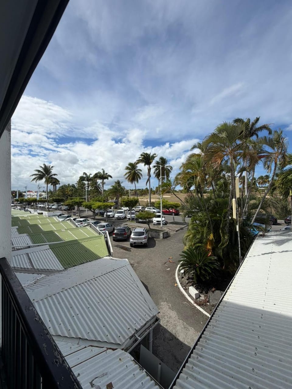 Kéloué Capsule hotel in Grande-Terre, Guadeloupe