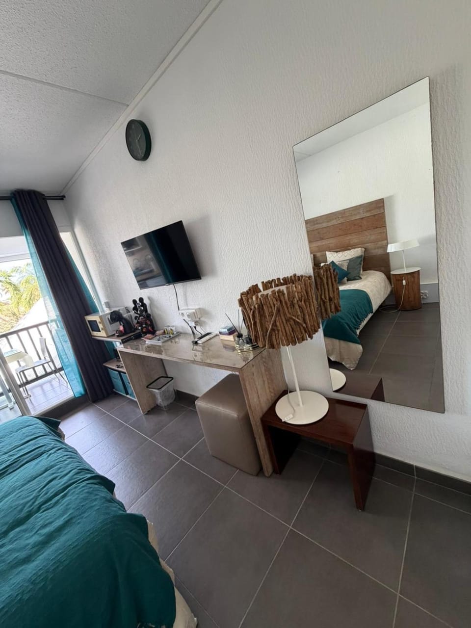 Kéloué Capsule hotel in Grande-Terre, Guadeloupe